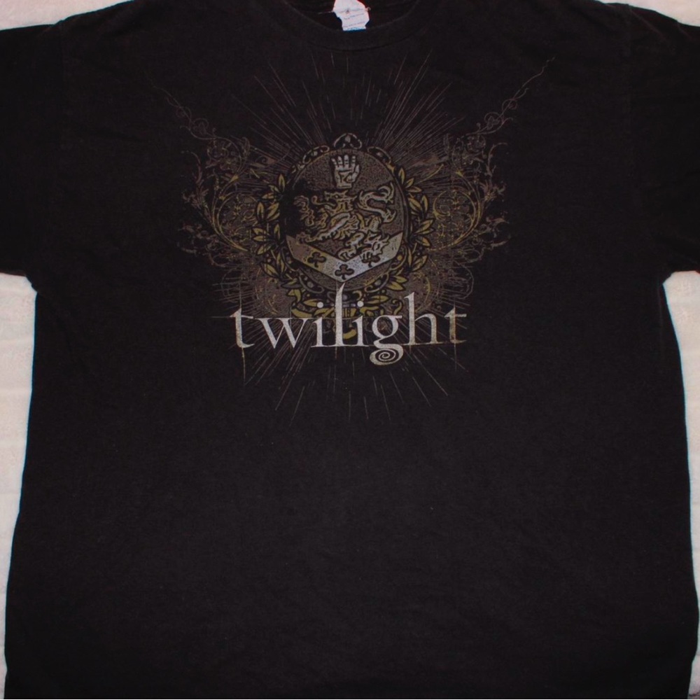 Twilight Family Crest Black Graphic T-Shirt